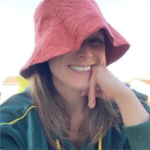 Magic Linen bucket hat